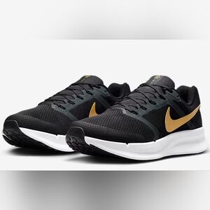 New!! Women's Nike Run Swift 3 Sustainable Running Shoes size 7